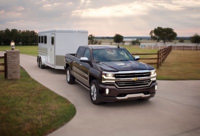 2016-Chevrolet-Silverado-High-Country-with-trailer-003