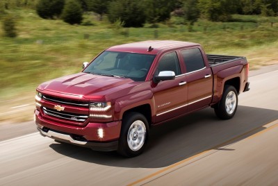 2016-Chevrolet-Silverado-LTZ-Z71-in-motion-009