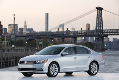 2016 Volkswagen Passat USA 24