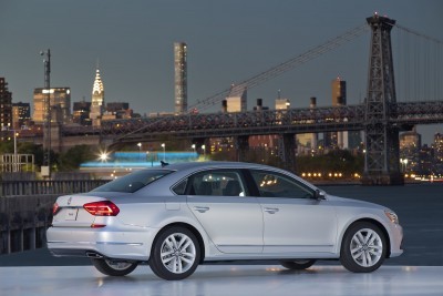 2016 Volkswagen Passat USA 26