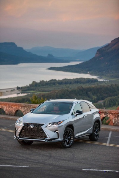 2016_Lexus_RX_350_F_SPORT_004_8C81221E8AA734056B8477B51D7F044F46FA025A