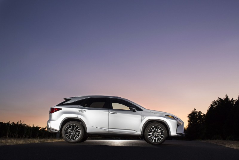 2016_Lexus_RX_350_F_SPORT_014_F894D2D98049FEA2ABF7AED85BD8BB5FB1F2CA5A