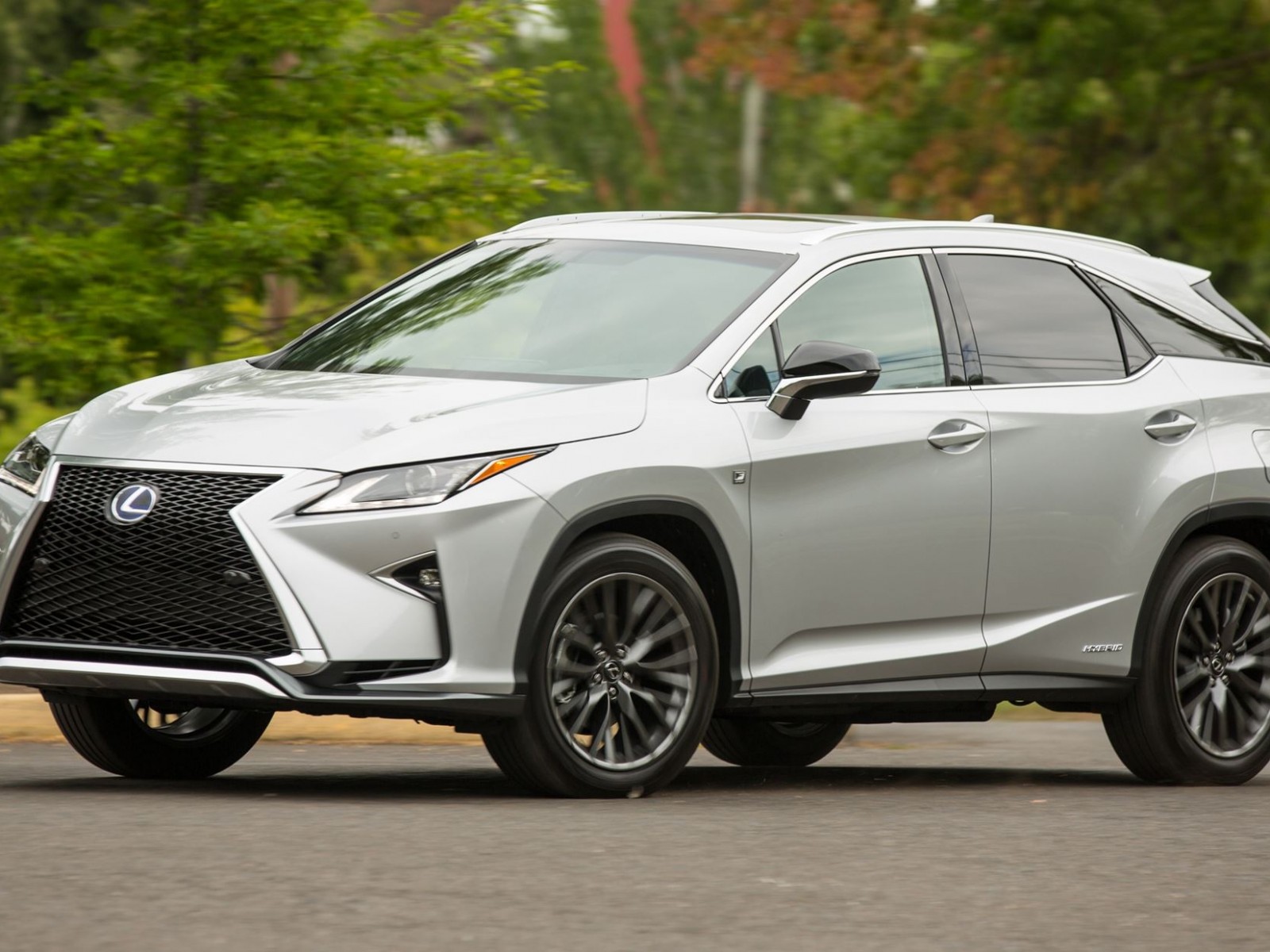 2016_Lexus_RX_450h_F_SPORT_008_F1087D68A073A039D0C2C40909E19288FE9CBB86