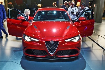 2017 Alfa Romeo GIULIA Quadrifoglio 1