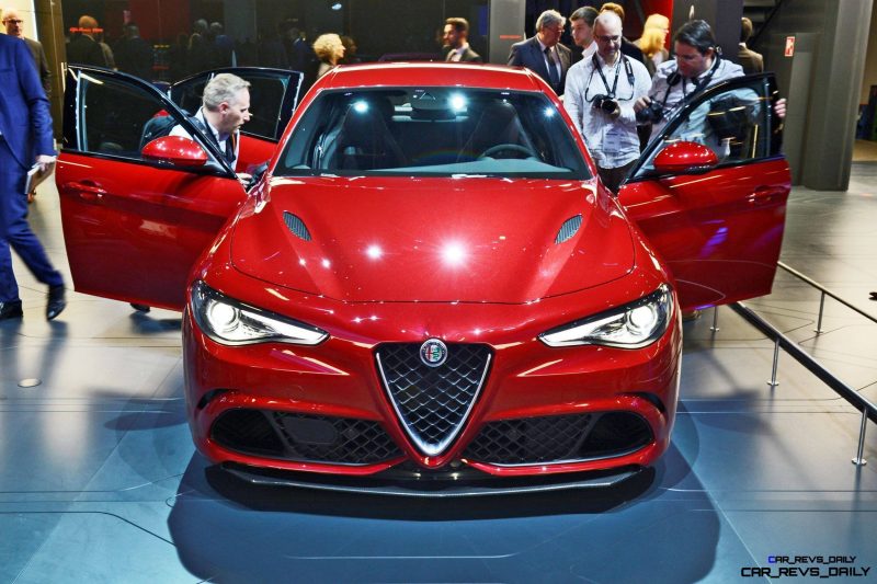 2017 Alfa Romeo GIULIA Quadrifoglio 1