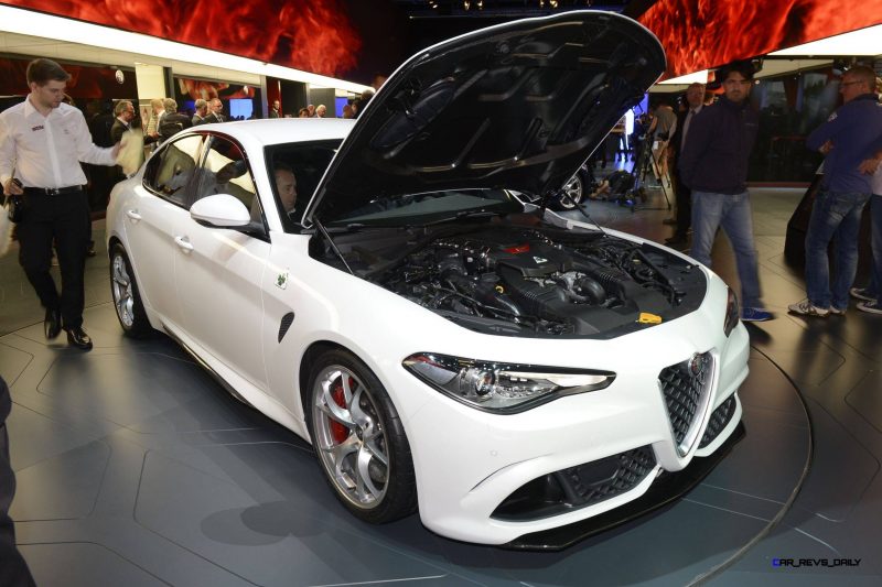 2017 Alfa Romeo GIULIA Quadrifoglio 12