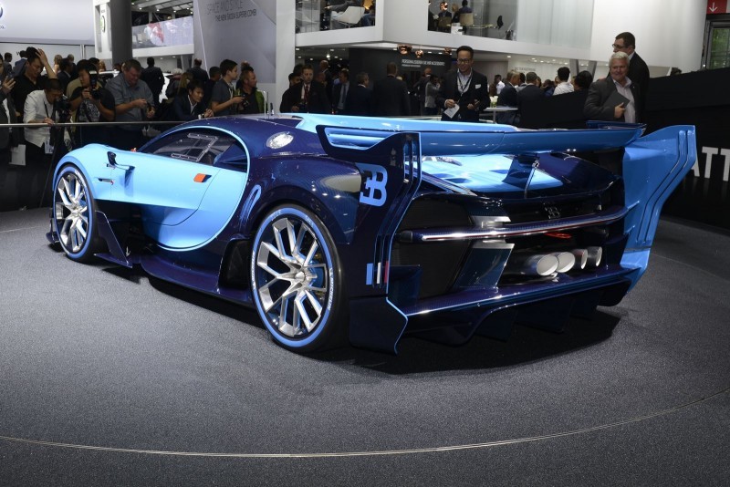 Frankfurt IAA 2015 - Showfloor Mega Gallery 253