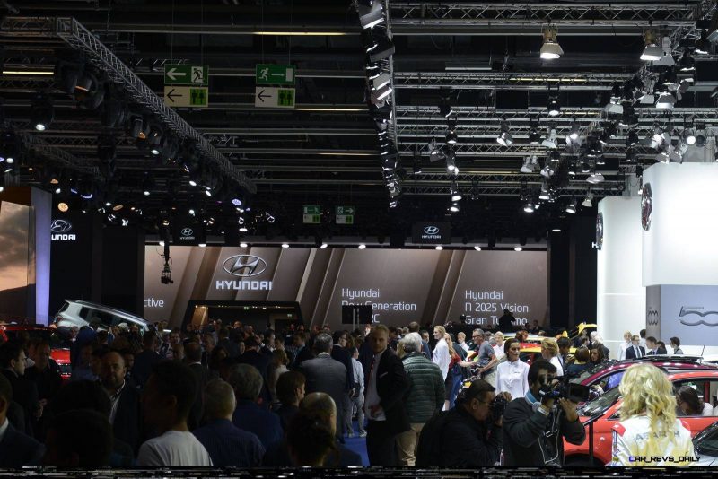 Frankfurt IAA 2015 - Showfloor Mega Gallery 323