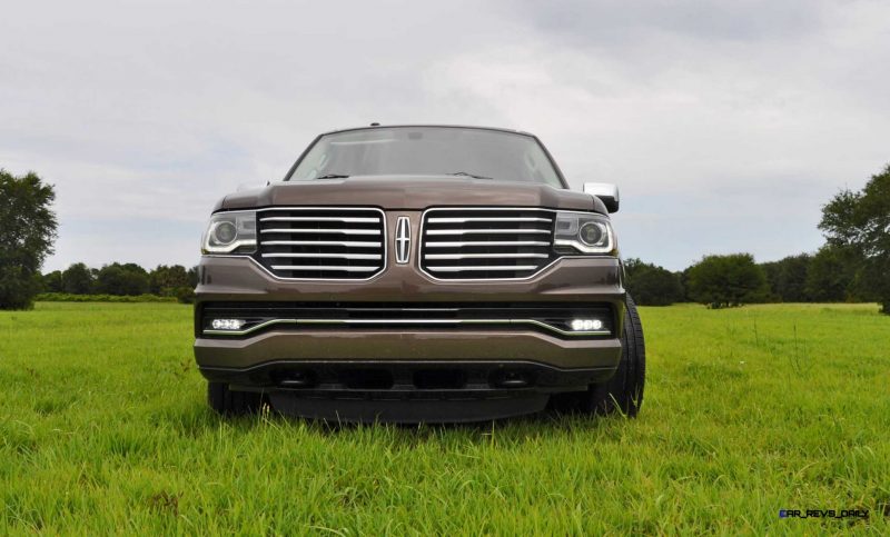 HD Road Test Review - 2015 Lincoln NAVIGATOR 4x4 Reserve 23