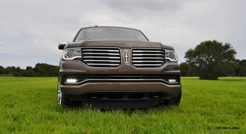 HD Road Test Review - 2015 Lincoln NAVIGATOR 4x4 Reserve 24