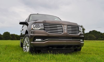 HD Road Test Review - 2015 Lincoln NAVIGATOR 4x4 Reserve 25