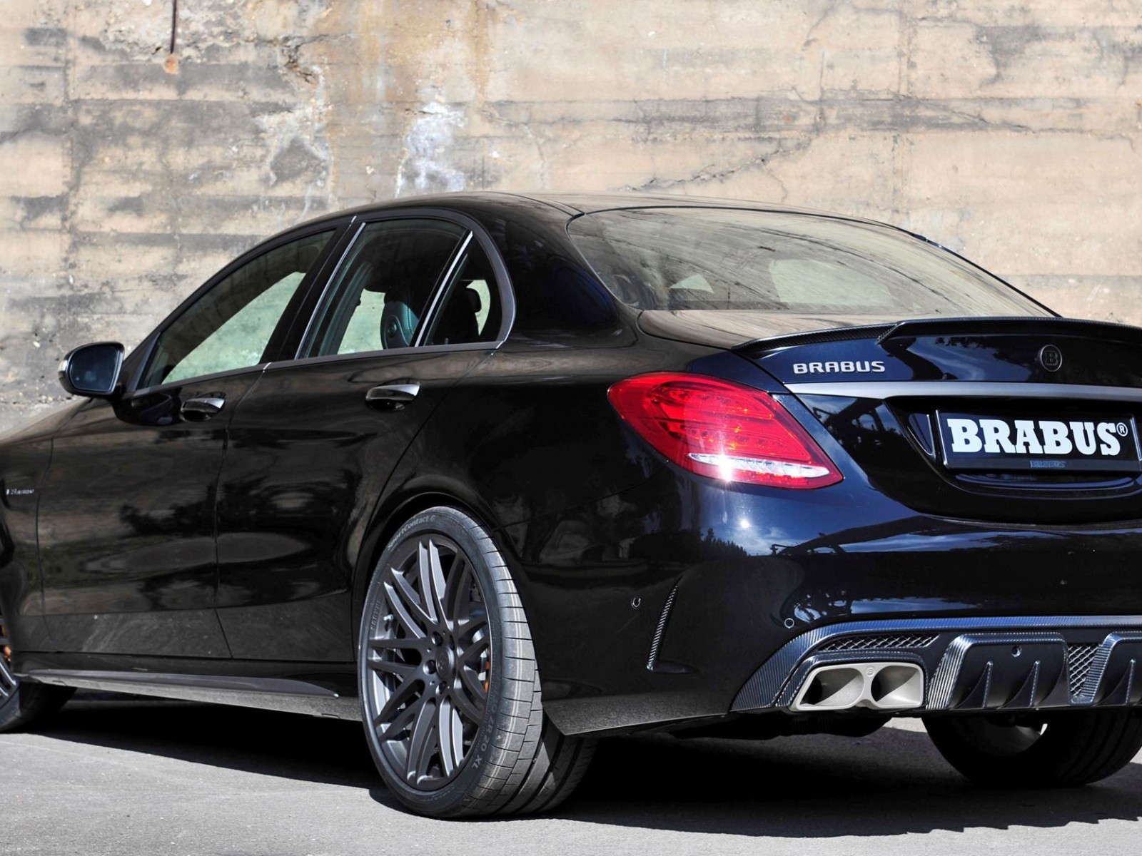 Mercedes-AMG C63-S C600 by BRABUS 13