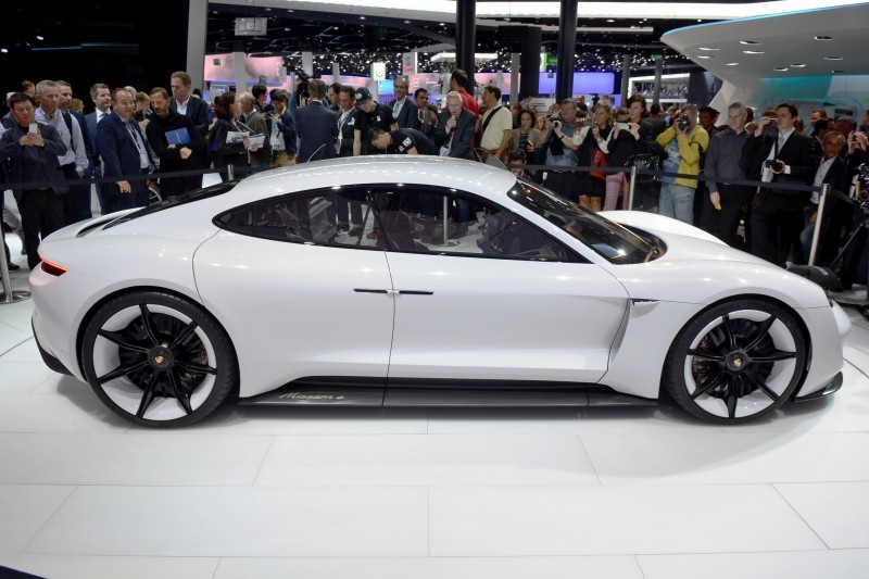 Porsche Mission E Frankfurt IAA 5