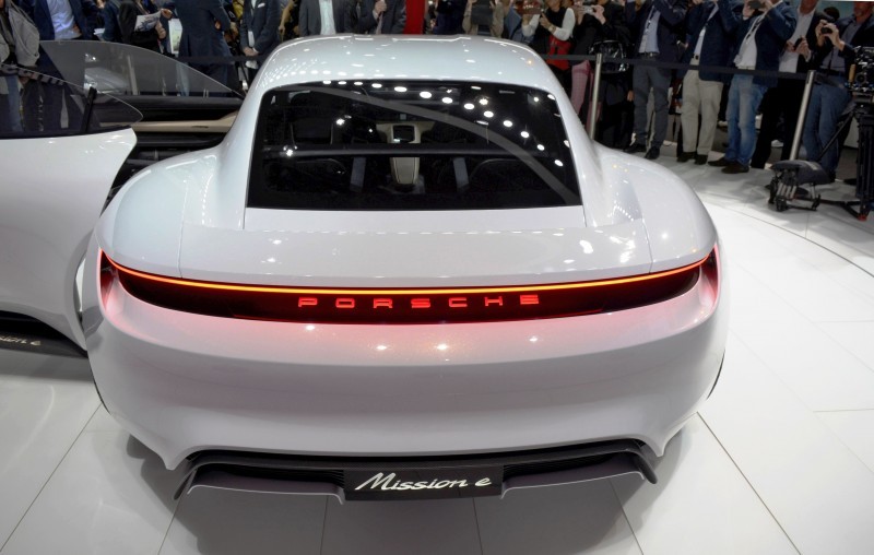 Porsche Mission E Frankfurt IAA 9