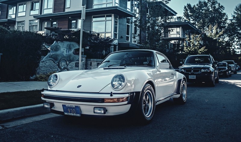 1976 Porsche 911 Turbo 27