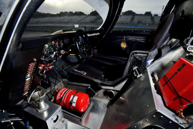 1989 Porsche 962 Miller High Life Racer 32