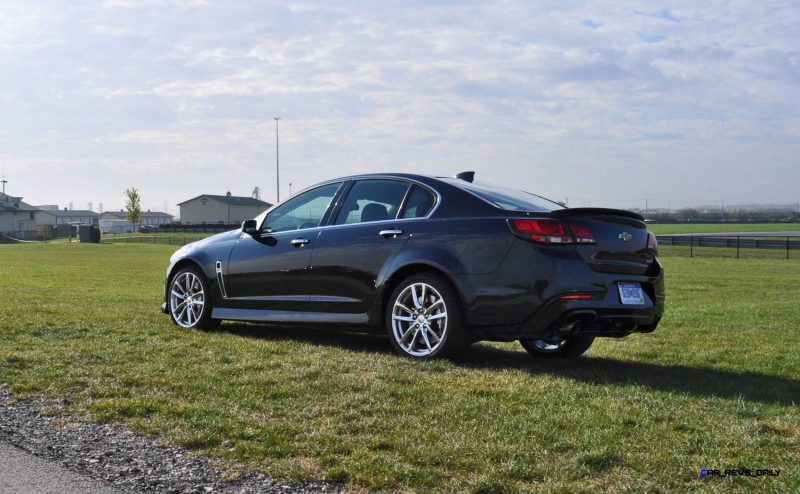 2015 Chevrolet SS Green 19