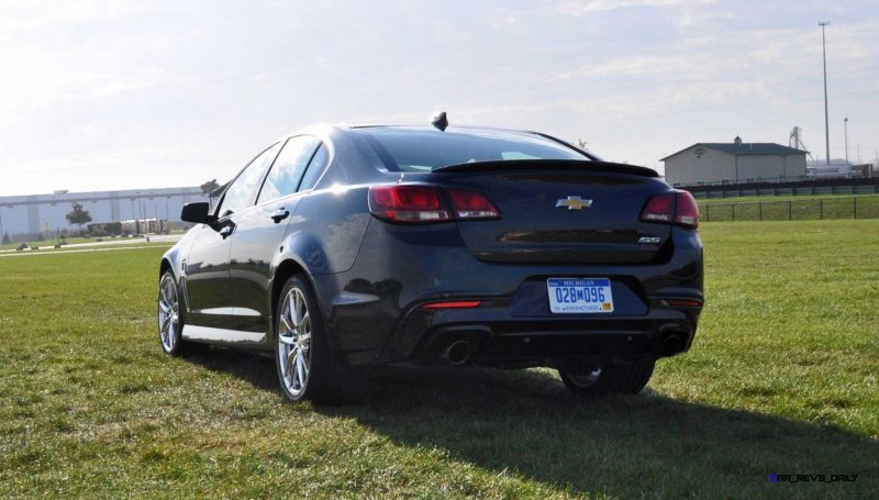 2015 Chevrolet SS Green 23