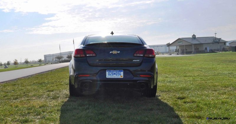 2015 Chevrolet SS Green 26