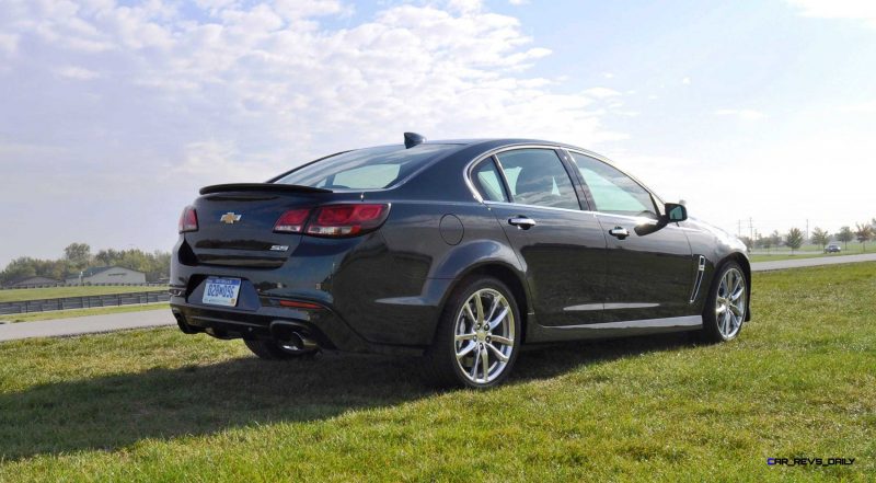 2015 Chevrolet SS Green 31