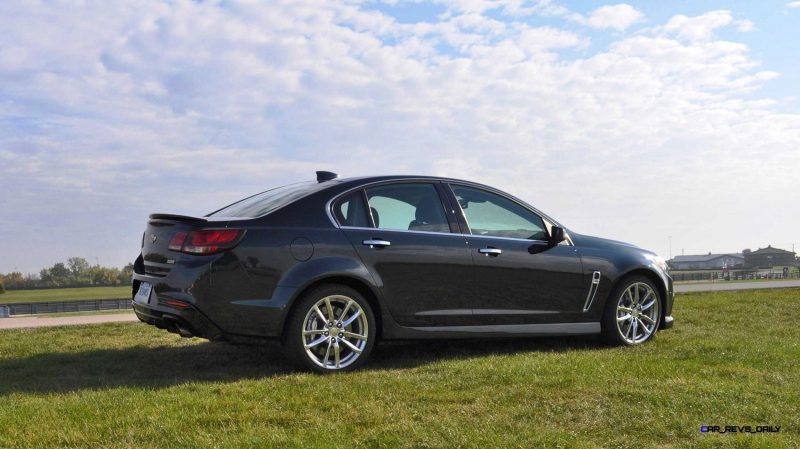 2015 Chevrolet SS Green 33