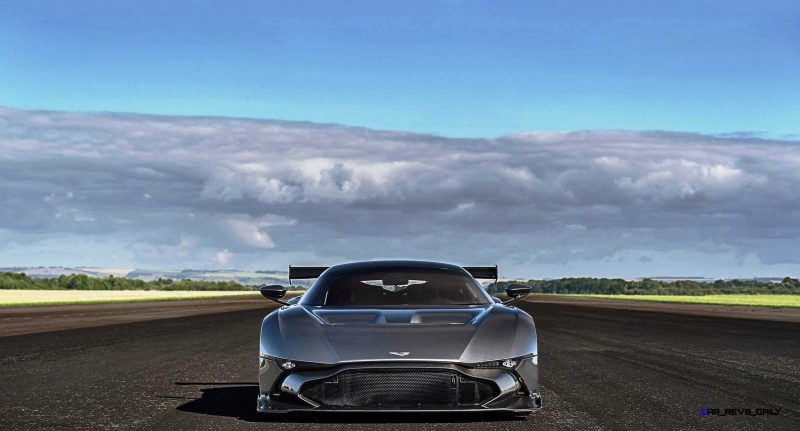 2016 Aston Martin VULCAN meets Avro VULCAN Bomber 17