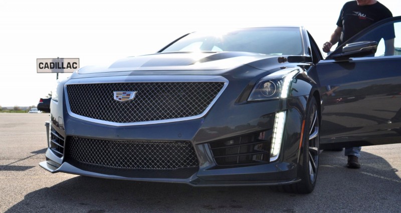 2016 Cadillac CTS-V Phantom Grey and Carbon Package 10