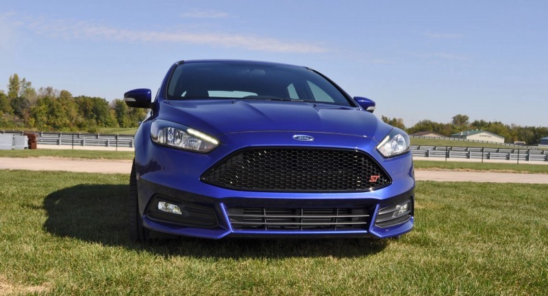 2016 Ford FOCUS ST Kona Blue 10