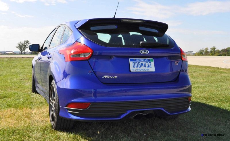 2016 Ford FOCUS ST Kona Blue 102