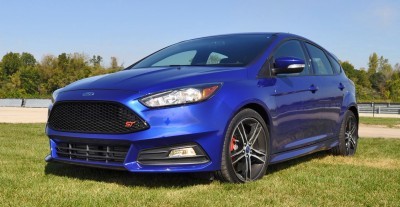 2016 Ford FOCUS ST Kona Blue 105