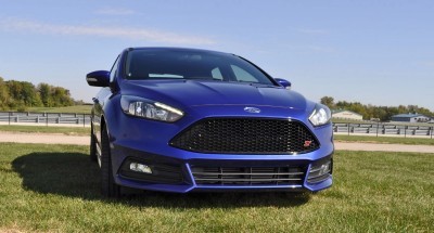 2016 Ford FOCUS ST Kona Blue 11