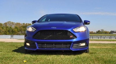 2016 Ford FOCUS ST Kona Blue 110