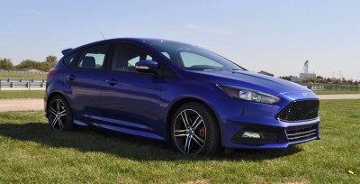 2016 Ford FOCUS ST Kona Blue 17