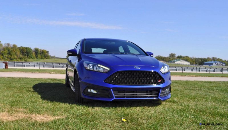 2016 Ford FOCUS ST Kona Blue 18