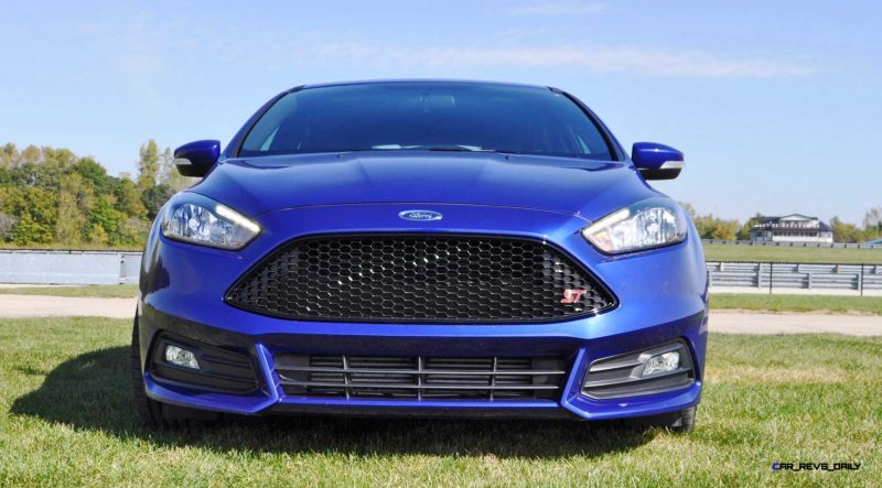 2016 Ford FOCUS ST Kona Blue 21