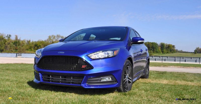 2016 Ford FOCUS ST Kona Blue 26