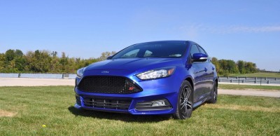 2016 Ford FOCUS ST Kona Blue 27