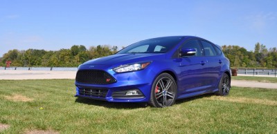 2016 Ford FOCUS ST Kona Blue 31