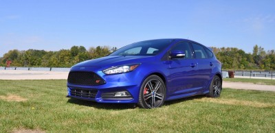 2016 Ford FOCUS ST Kona Blue 32