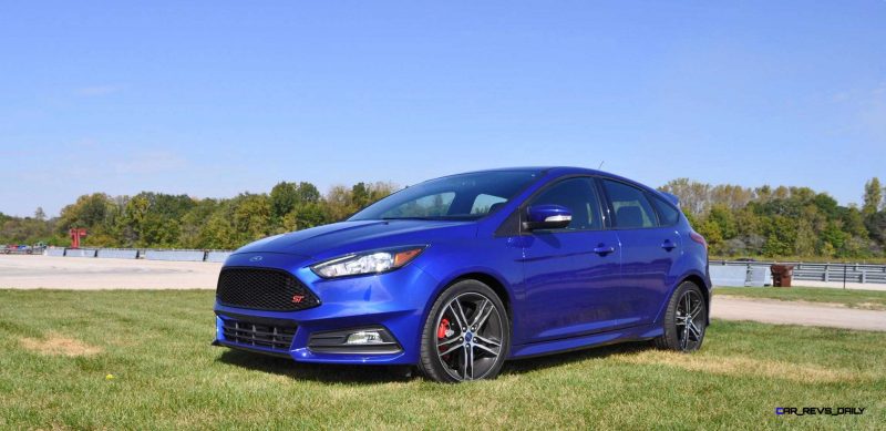 2016 Ford FOCUS ST Kona Blue 33