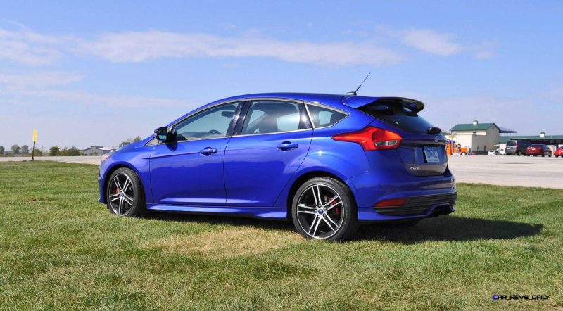 2016 Ford FOCUS ST Kona Blue 56