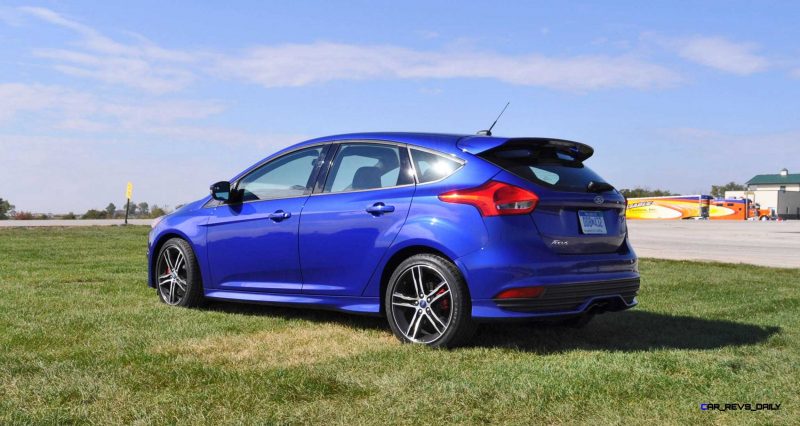 2016 Ford FOCUS ST Kona Blue 57