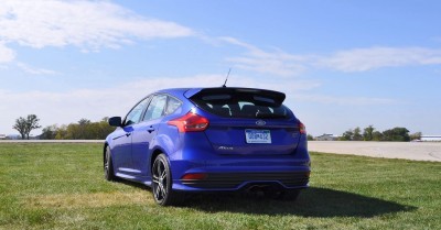 2016 Ford FOCUS ST Kona Blue 63