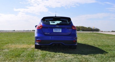 2016 Ford FOCUS ST Kona Blue 68