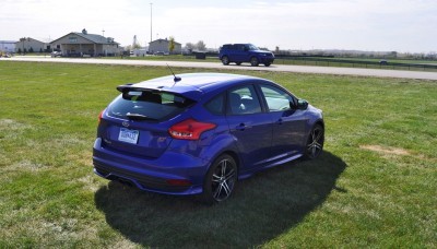 2016 Ford FOCUS ST Kona Blue 75