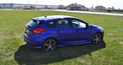 2016 Ford FOCUS ST Kona Blue 79