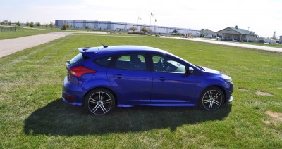 2016 Ford FOCUS ST Kona Blue 81