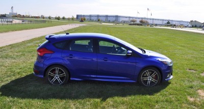 2016 Ford FOCUS ST Kona Blue 84