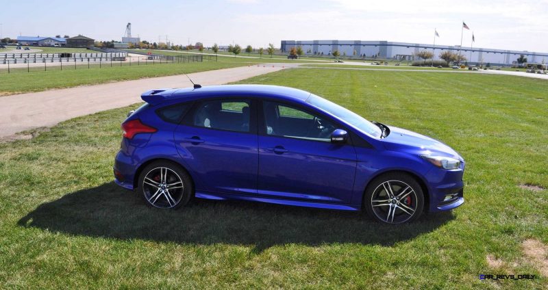 2016 Ford FOCUS ST Kona Blue 86