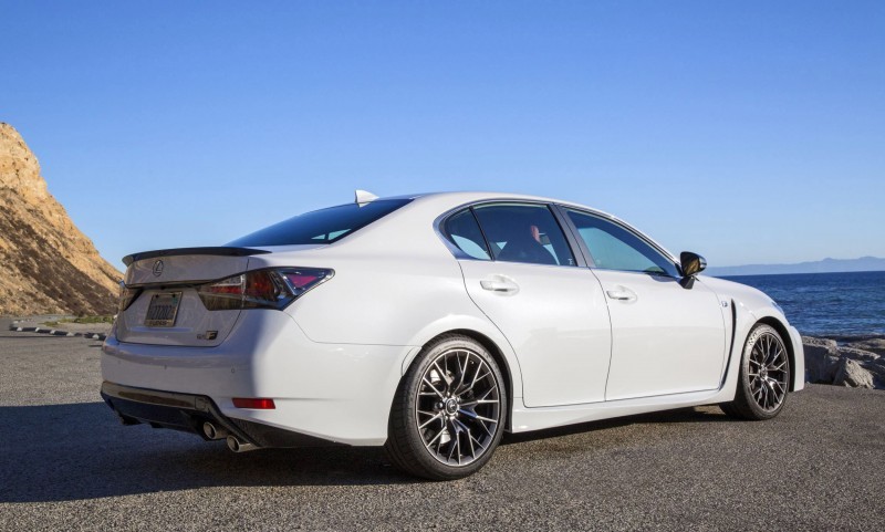 2016 Lexus GS-F 10